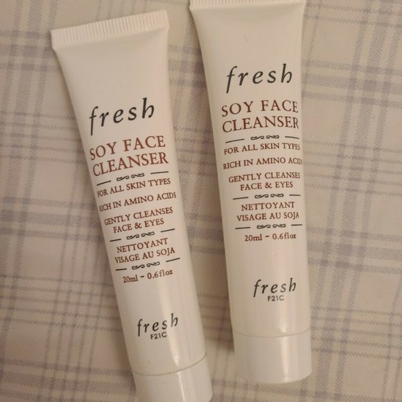 2 Fresh Soy Face Cleansers, 20ml each - Picture 1 of 4